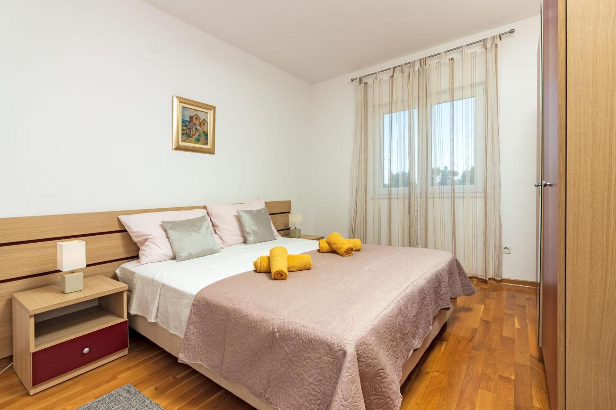 Apartment Mandalina House สตารีกราด ภายนอก รูปภาพ